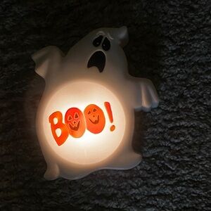 Vintage Halloween Ghost “BOO” push light by JSNY
Works